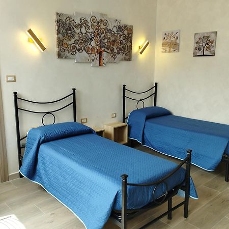 Roma Tourist Lease Hotel Acilia Exterior foto